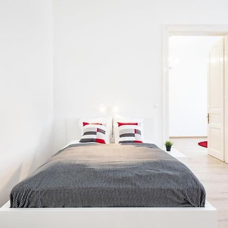 Bright & Large Apartment At Top Location Budapesta Exterior foto