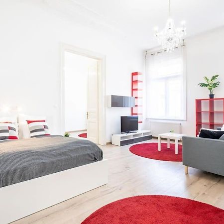 Bright & Large Apartment At Top Location Budapesta Exterior foto
