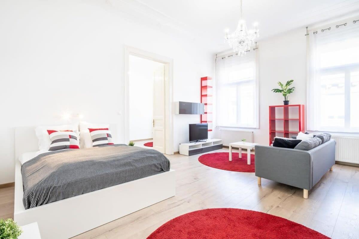 Bright & Large Apartment At Top Location Budapesta Exterior foto